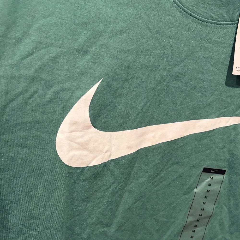 Nike Men's Teal Short Sleeve Tee size medium NWTs